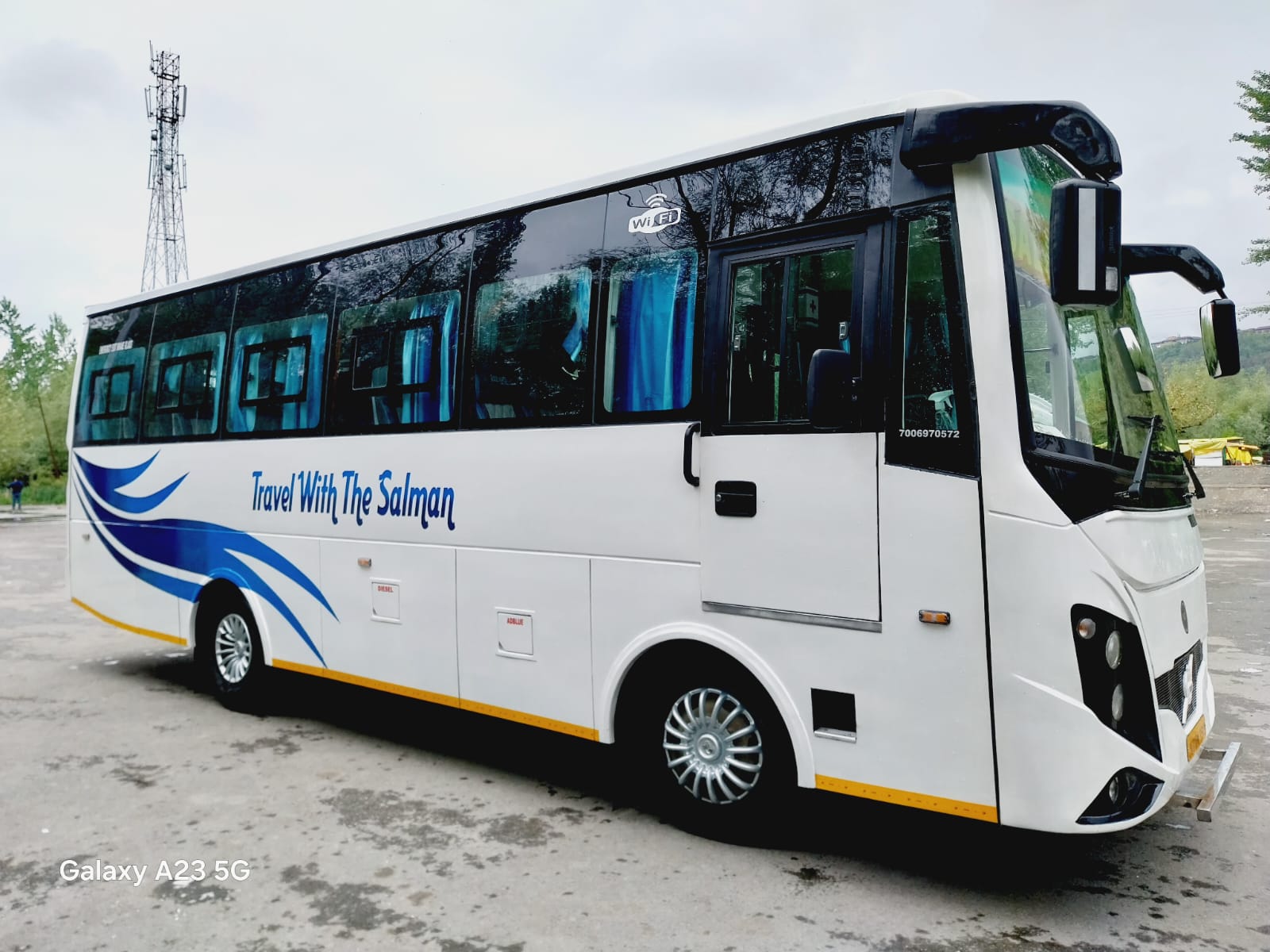 23 seater Bus